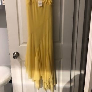 Le chateau yellow dress